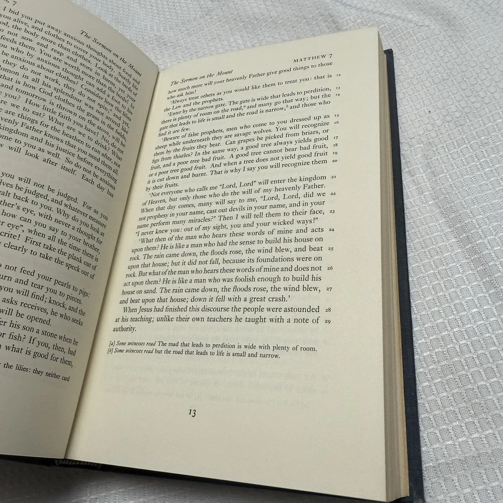 THE NEW‎ ENGLISH BIBLE New Testament by Oxford Cambridge 1961 Blue Hardcover